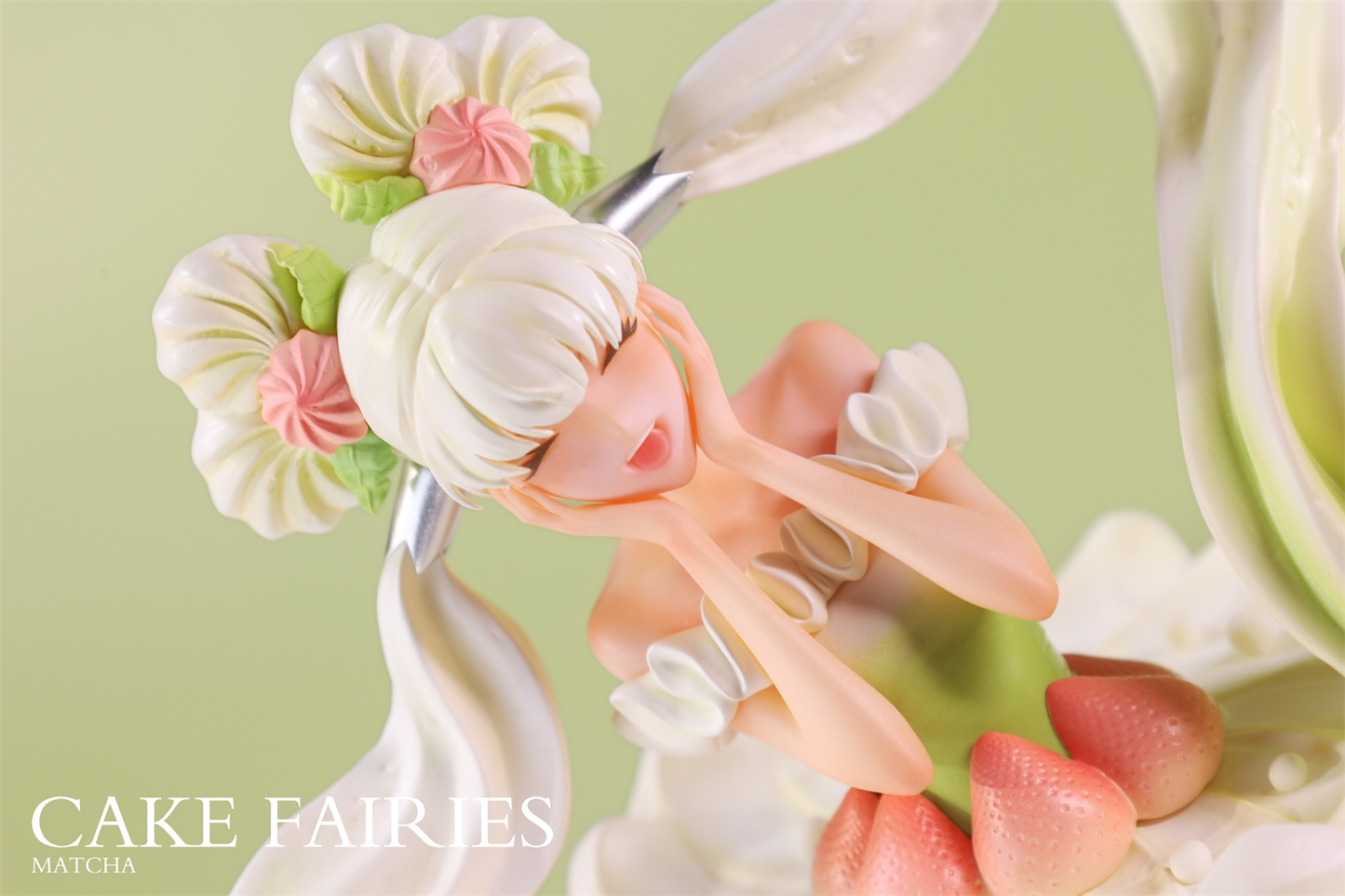 WeArtDoing Studio - Cake Fairies Strawberry & Matcha | 甜点精灵 芝士草莓 & 抹茶慕斯