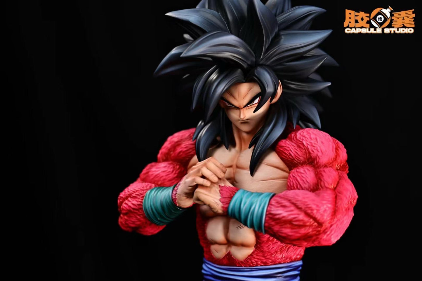 Capsule Studio - Clenched Fist Super Saiyan 4 Goku | 抱拳超四悟空