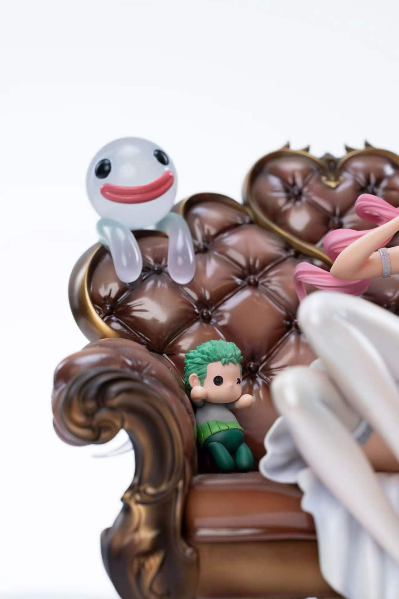GG Studio - One Piece Sofa Perona | 海贼王 沙发佩罗娜