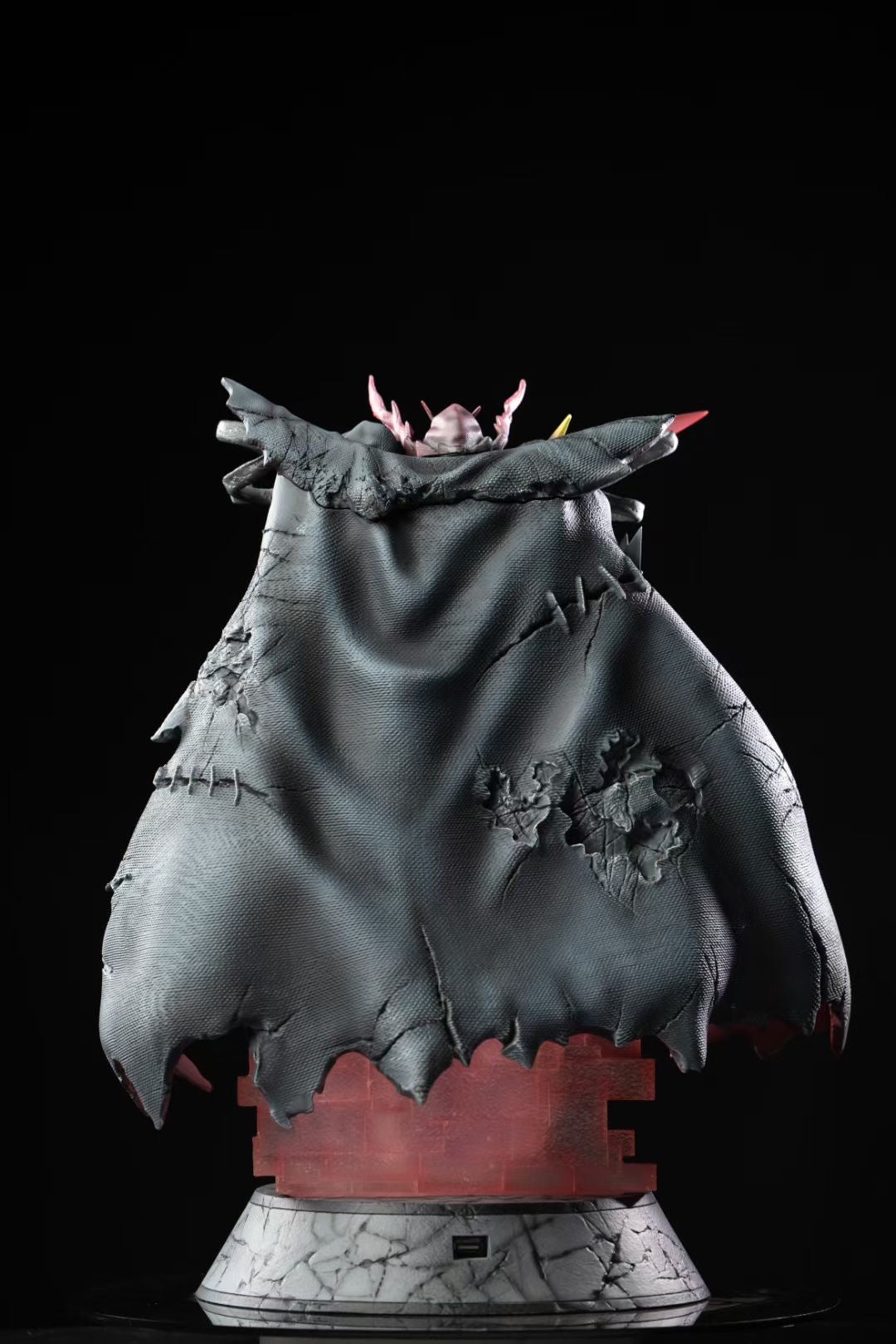 MO Studio x PaPa Studio - Omegamon Zwart (Damaged Version) | 奥米加兽兹瓦特 (战损版)