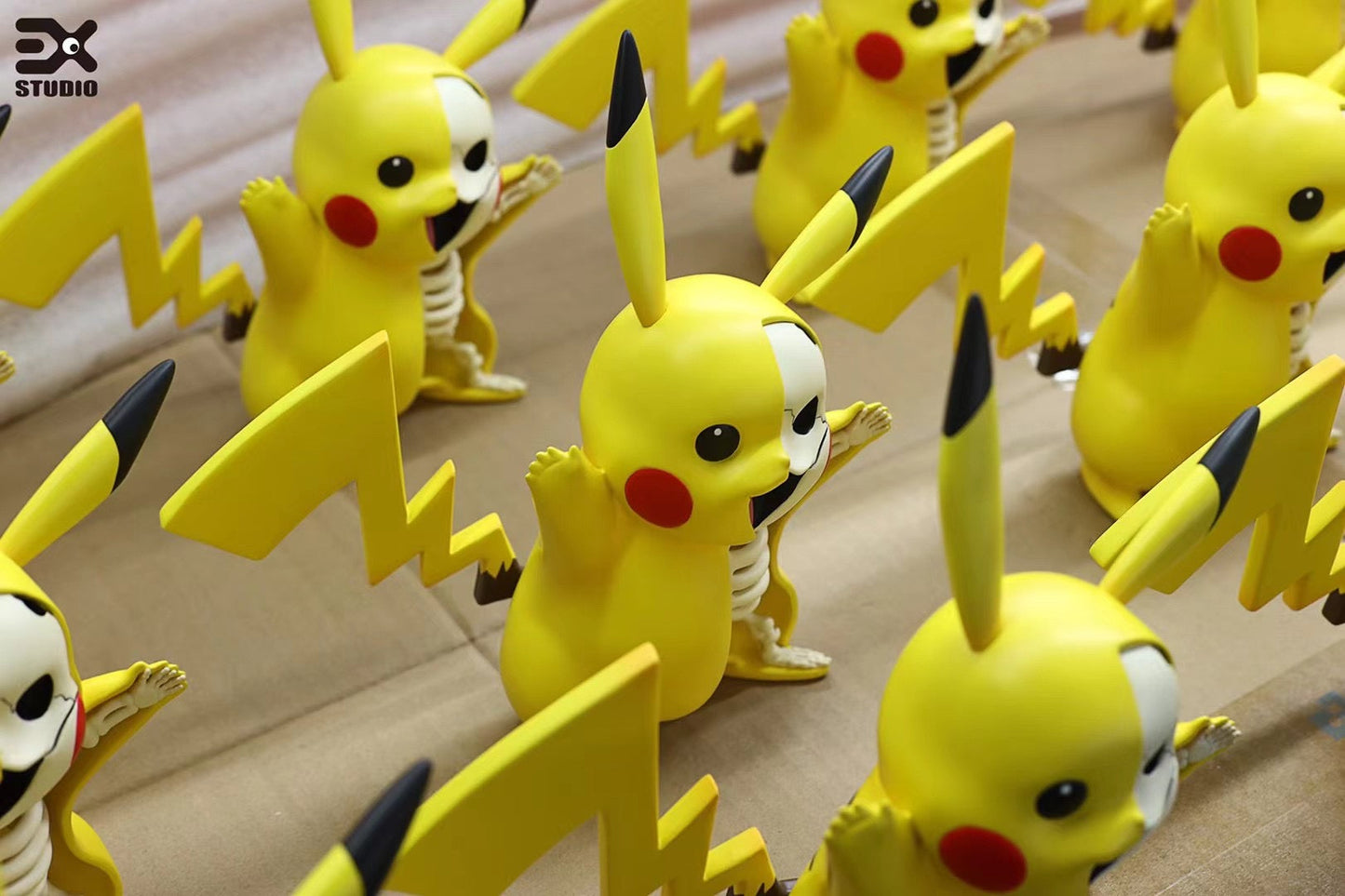EX Studio - Semi-dissected Pikachu | 半解剖 皮卡丘