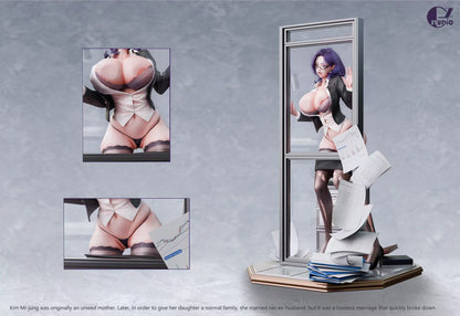 GZ Studio - Mi Jung king in Front of the Floor-to-Ceiling Window Brave New World 1/4 Scale Statue(GK)