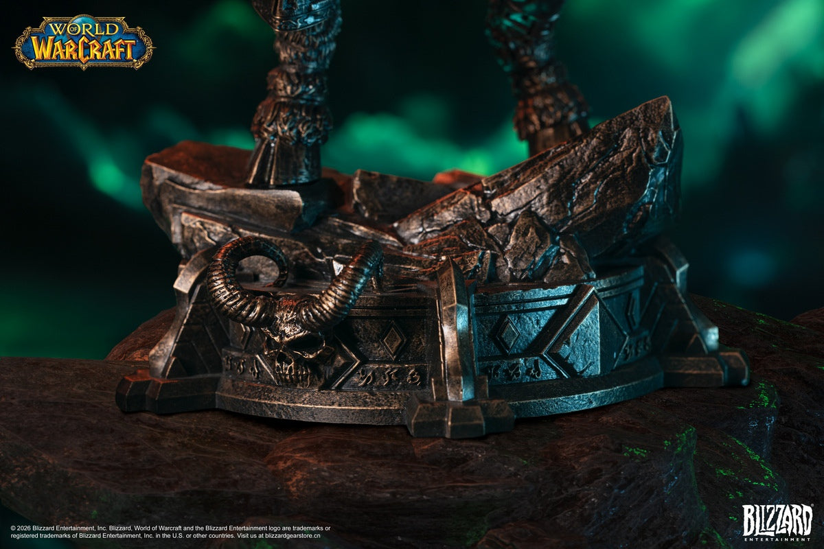Blizzard Entertainment - World of Warcraft Illidan Stormrage Bronze Collector's Edition Statue BLZ013 (Licensed)