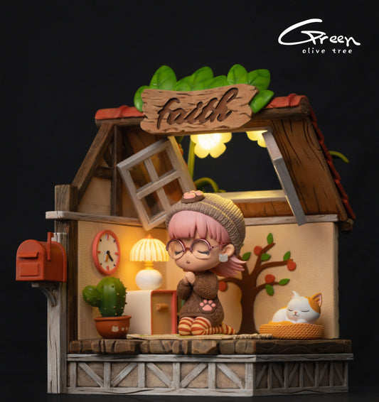【Pre-sale】Praying Phoebe-Green Olive Tree Studio