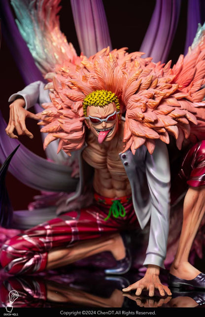 Brain Hole Studio - Squatting Posture Donquixote Doflamingo | 蹲姿唐吉诃德·多弗朗明哥