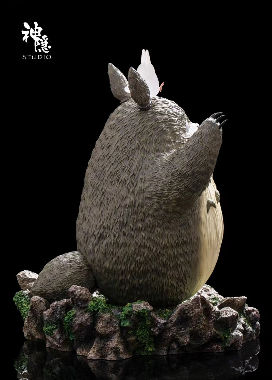 Shen Yin Studio - Waving Totoro | 挥手龙猫