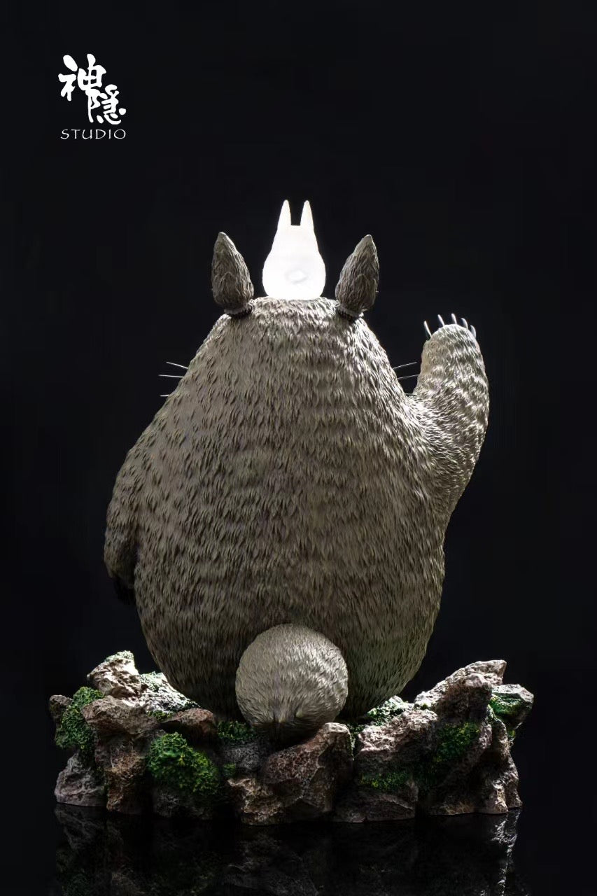 Shen Yin Studio - Waving Totoro | 挥手龙猫