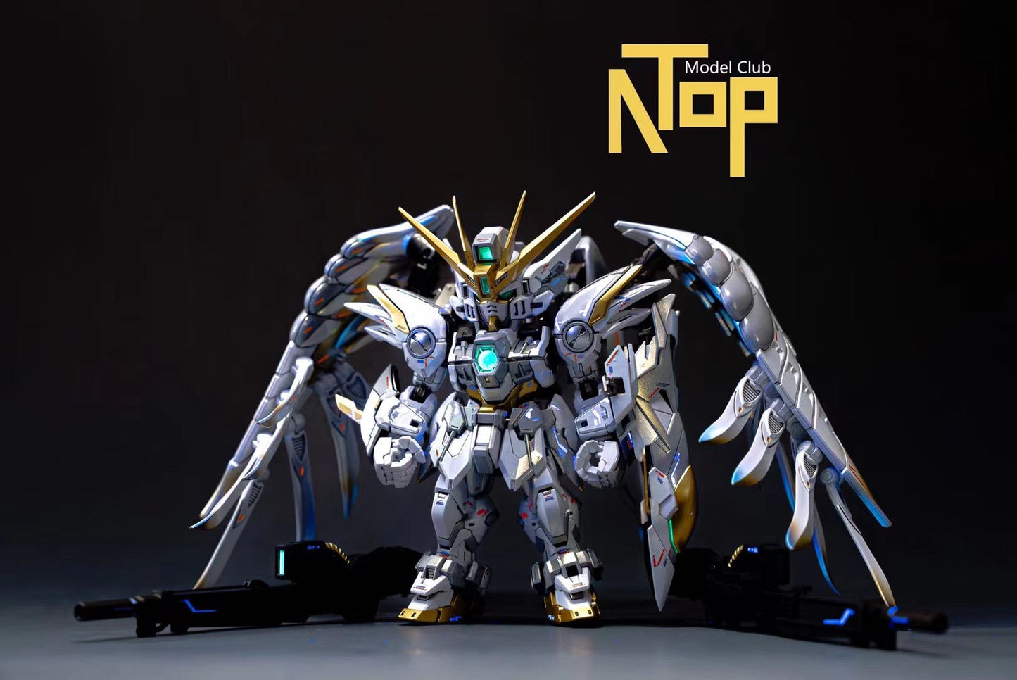 NoTop Studio - MGSD Wing Gundam Zero Custom Snow White Version with Shortened Twin Buster Rifle | MGSD飞翼零式高达白雪姬配色 & 矮星炮