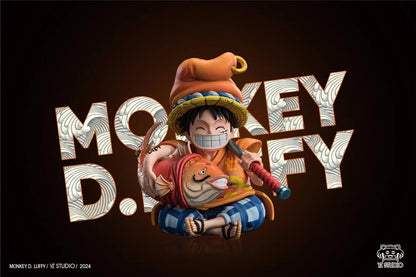 YZ Studio - Hug Fish Luffy | 抱鱼路飞