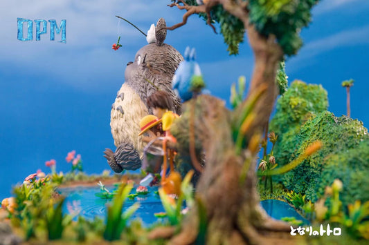 OPM Studio - Mia Najbaro Totoro, Totoro Fiŝkaptante (Skribotabla Sceno)